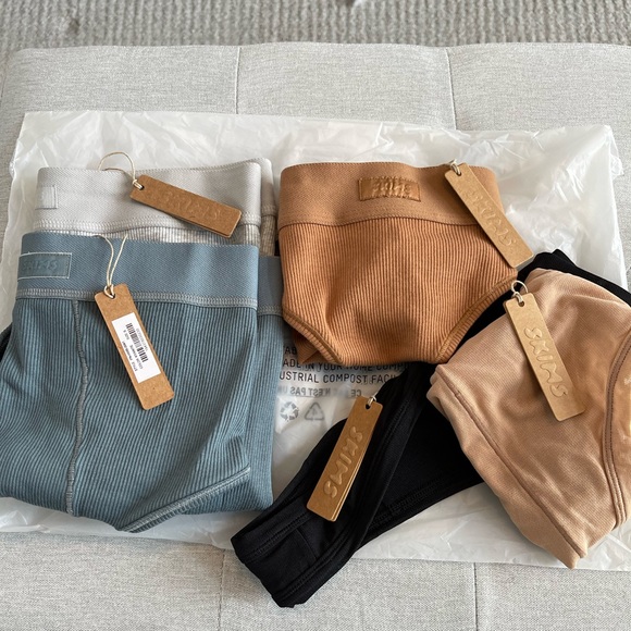 SOLD NWT Skims Underwear Bundle - Picture 2 of 16